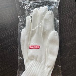 Supreme Rubberized Gloves